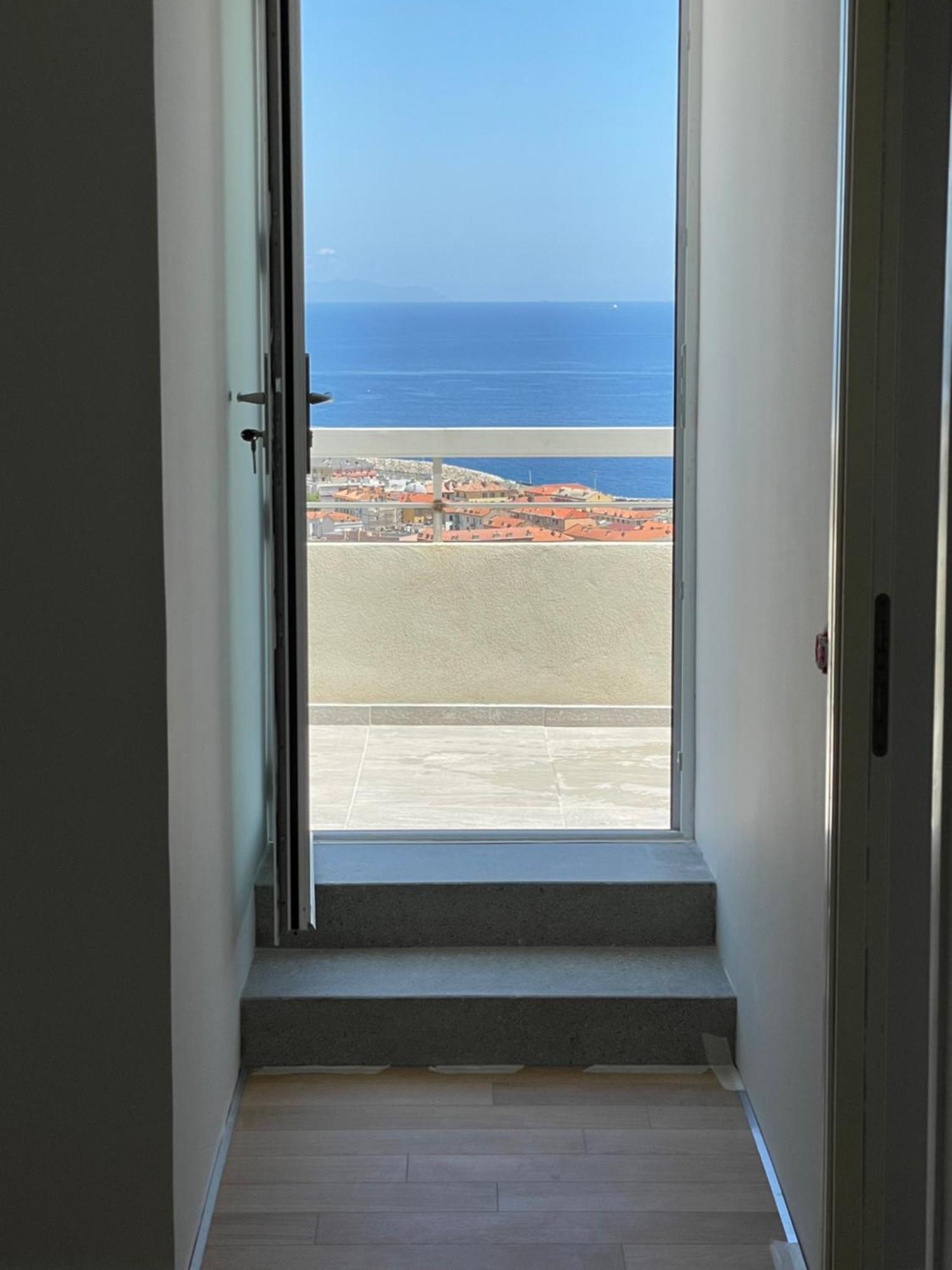 F3 Gd Standing 87 M2 Extraordinaire Vue Mer Pano Bastia  Exteriör bild